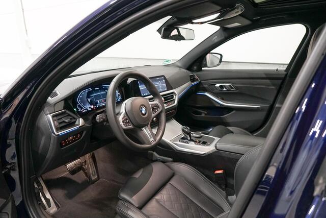 BMW 3-SERIE 330e M-Sport | Schuifdak | Harman Kardon | Elektr. Trekhaak