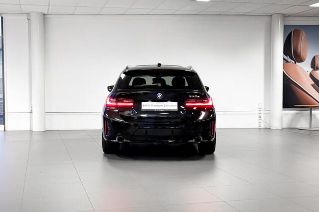 BMW 3-SERIE Touring 330e | M Sport | Stoelverwarming | Glazen Panoramadak | Harman Kardon | Trekhaak |