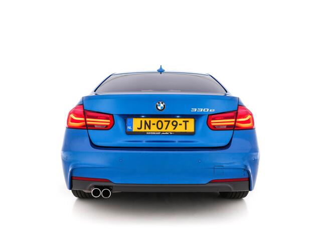 BMW 3-SERIE 330e M-Sport-Pack (INCL-BTW) *FULL-LED | NAVI-FULLMAP | ALCANTARA | ECC | PDC | CRUISE | SPORT-SEATS | 18"ALU*