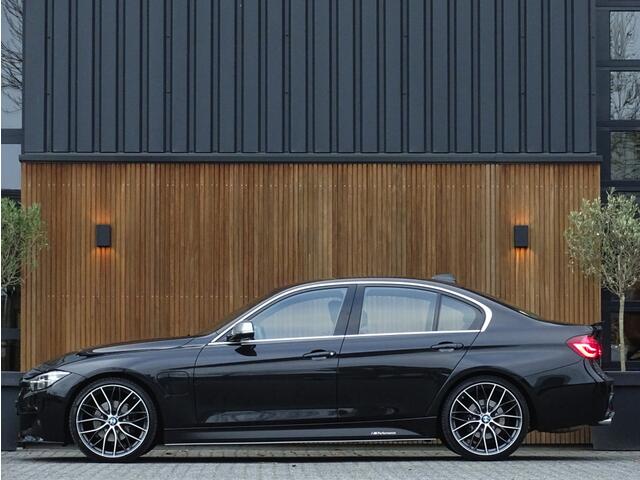 BMW 3-SERIE 330e 252PK / M-Sport / M-Performace / LED / 2018 /