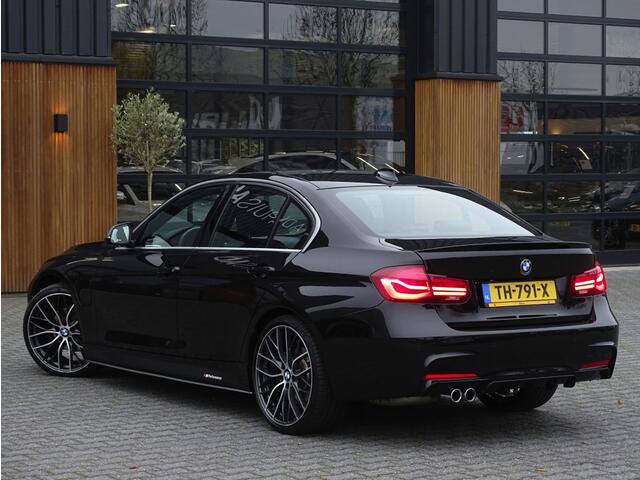 BMW 3-SERIE 330e 252PK / M-Sport / M-Performace / LED / 2018 /