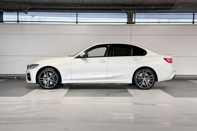 BMW 3-SERIE Sedan 330e xDrive Business Edition Plus