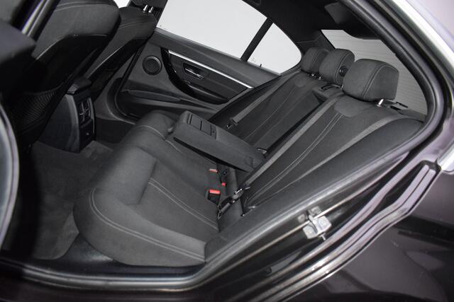 BMW 3-SERIE 318iA SPORT-LINE Executive FULL LED/NAVI PROF/SPORTSTOELEN/CRUISE/PDC V+A/LMV 18''