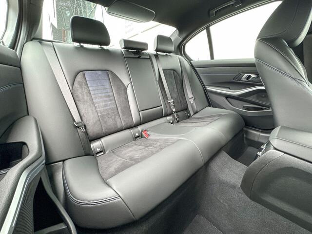 BMW 3-SERIE Sedan 320e