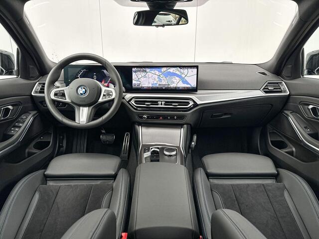 BMW 3-SERIE Sedan 320e