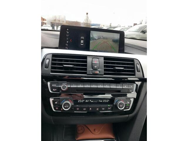 BMW 3-SERIE 330e Edition M Sport Shadow Executive | Navi | Stoelverwarming | Climate Control | Leder | Parkeersensoren | Apple CarPlay & Android Auto |