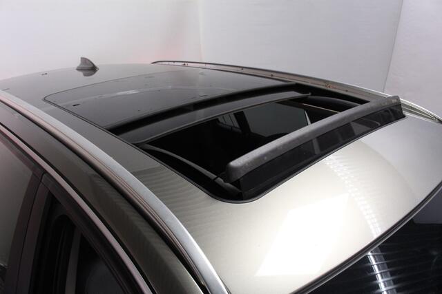 BMW 3-SERIE Touring 320i AUT Executive NAP 2eEIG PANO NAV LEDER LED '17