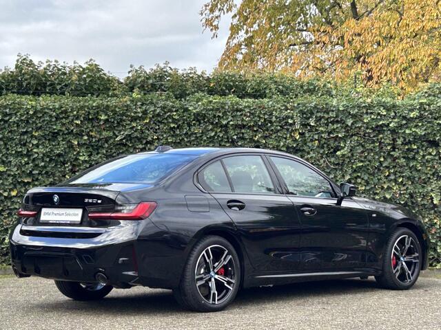 BMW 3-SERIE Sedan 320e | M-Sport Pro | 18'' | M Adaptief onderstel | PDC voor + achter
