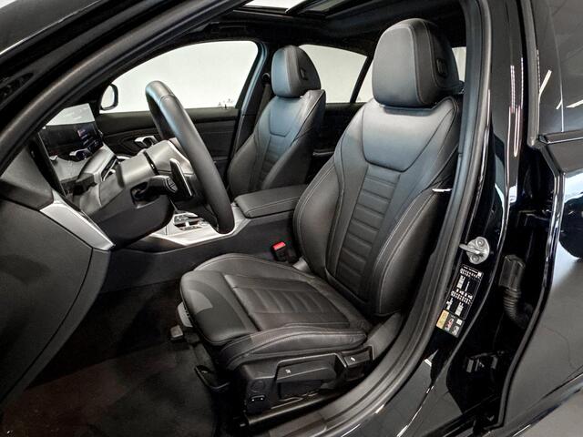 BMW 3-SERIE Sedan 330e | M Sport | Stoelverwarming | Harman Kardon | Glazen Panoramadak | Driving Assistant Pro |