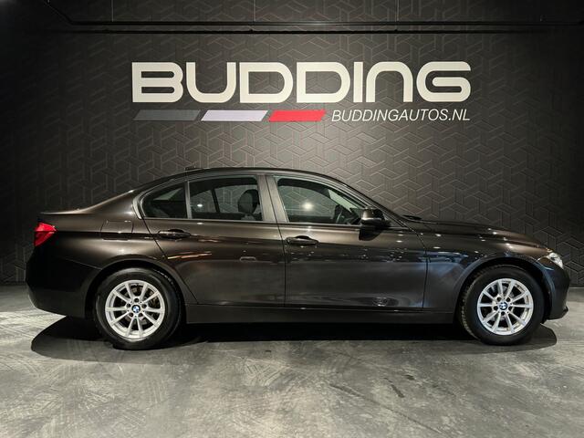 BMW 3-SERIE 318i Exe | Led | Navi | PDC