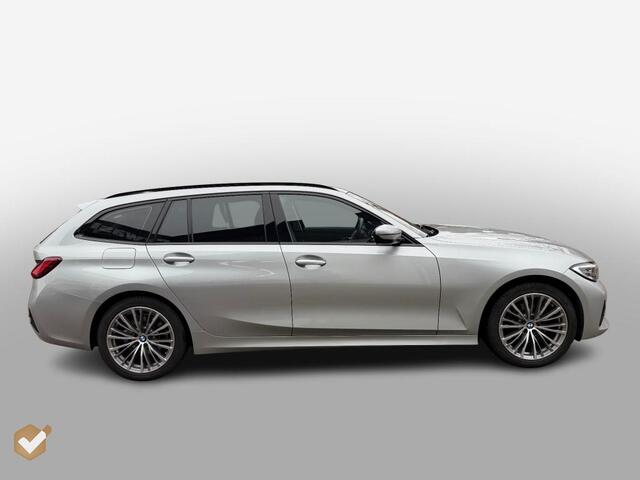 BMW 3-SERIE 318I Executive Edition Automaat NL-Auto *Geen Afl. kosten*