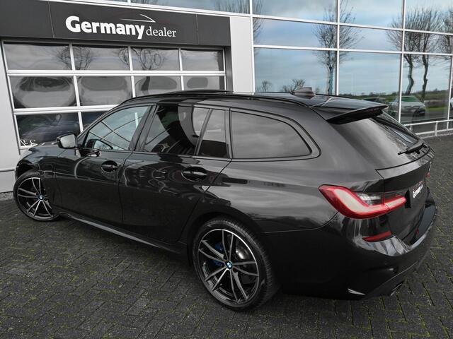 BMW 3-SERIE Touring 330e M-Sport Pano Laser H&K Head-Up 19-Inch Zetels+Memo VOL!