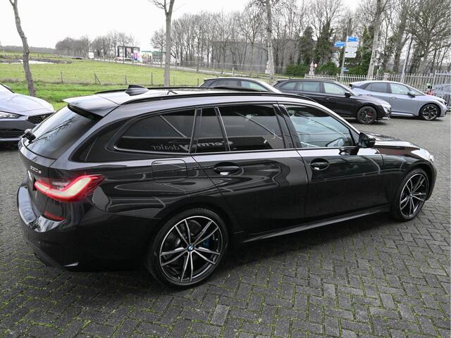 BMW 3-SERIE Touring 330e M-Sport Pano Laser H&K Head-Up 19-Inch Zetels+Memo VOL!