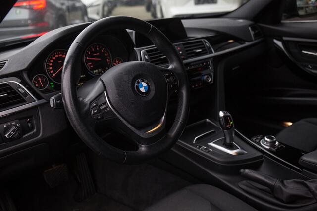 BMW 3-SERIE Touring 318i Centennial Executive