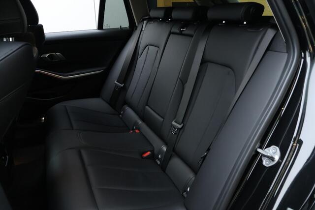 BMW 3-SERIE Touring 318d Business Edition