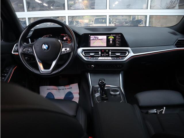 BMW 3-SERIE Touring 330i xDrive High Executive