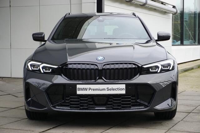 BMW 3-SERIE Touring 330e Aut. M Sportpakket / HIFI / 19" LMV / Active Cruise Control / Achteruitrijcamera