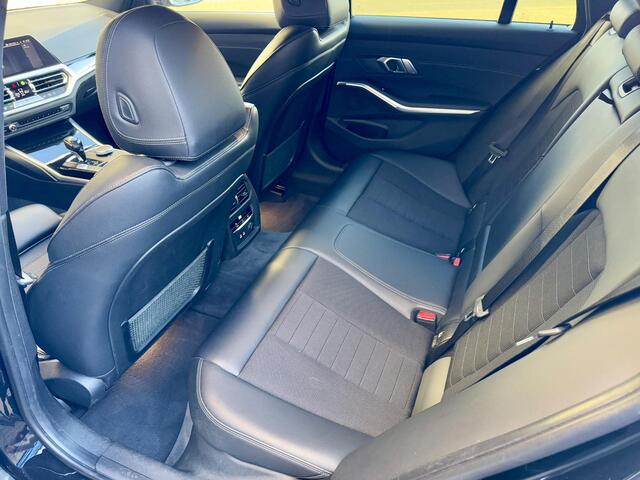 BMW 3-SERIE Touring 330i Executive Edition