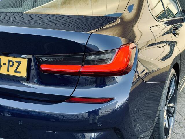BMW 3-SERIE 320i High Executive Edition