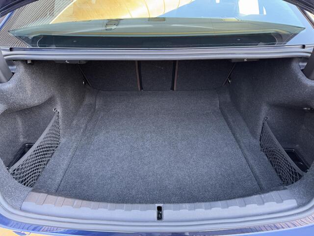 BMW 3-SERIE 320i High Executive Edition