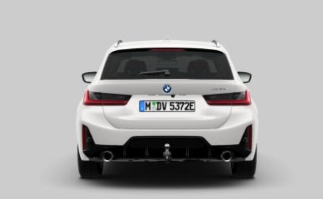 BMW 3-SERIE Touring 330e M Sport - Trekhaak - Panoramadak - Elektrisch verstelbare/verwarmde Voorstoelen - Geluiddempende/getinte Ruiten - Comfort Acces - Driving/Parking Assistant - Hifi System - Cruise Control -