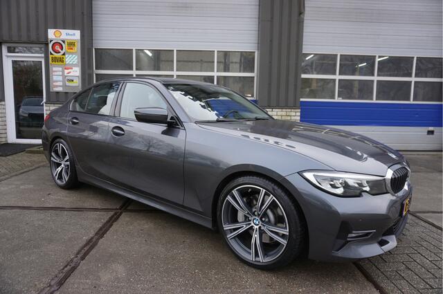 BMW 3-SERIE 330i High Executive Automaat