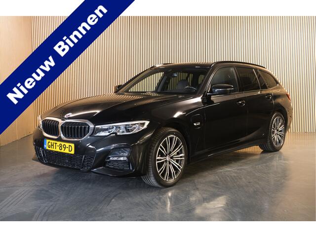 BMW 3-SERIE Touring 330e xDrive High Executive M-Sport Panoramadak - Stoelverwarming - Apple Carplay/ Android Auto - Parkeerassistent