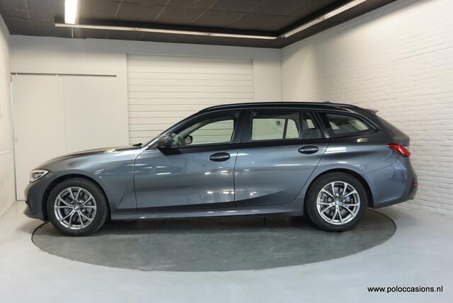 BMW 3-SERIE Touring 330i Dealeronderh | Navig | Leder | 259PK! | 330