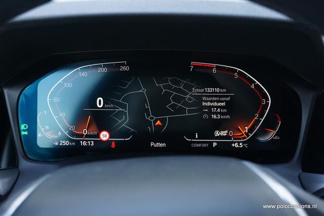 BMW 3-SERIE Touring 330i Dealeronderh | Navig | Leder | 259PK! | 330