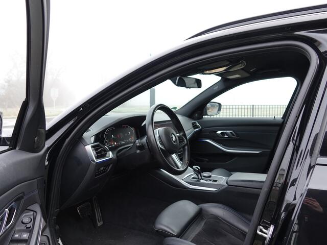 BMW 3-SERIE Touring 318i Executive M-SPORT SP. STOELEN | H-LEER | HK AUDIO | NAVI