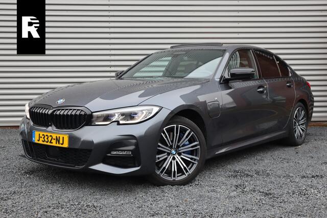 BMW 3-SERIE 330e High Executive M-Sport Pano / Adaptieve cruise / Laser / Elec stoelen / Trekhaak / Dode hoek /
