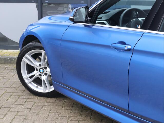 BMW 3-SERIE Touring 318i M Sport Automaat *DAB*Stoelverw.*Leder*Navi*Cruise*