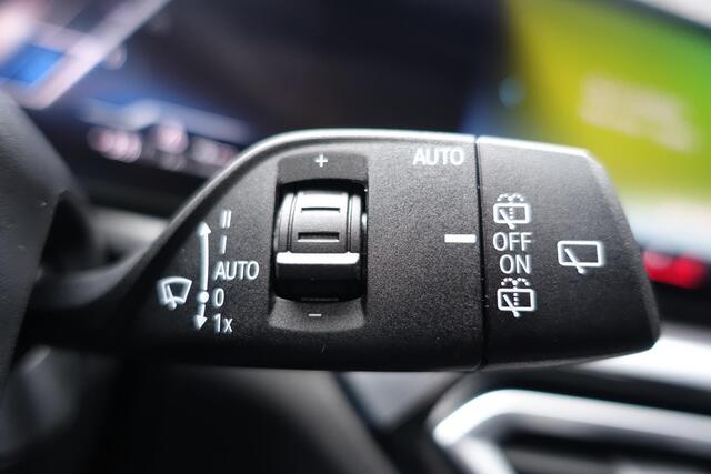 BMW 3-SERIE Touring 330e M-Sport Shadow Line l Adaptive LED l Electrische Klep l Adaptive Cruise