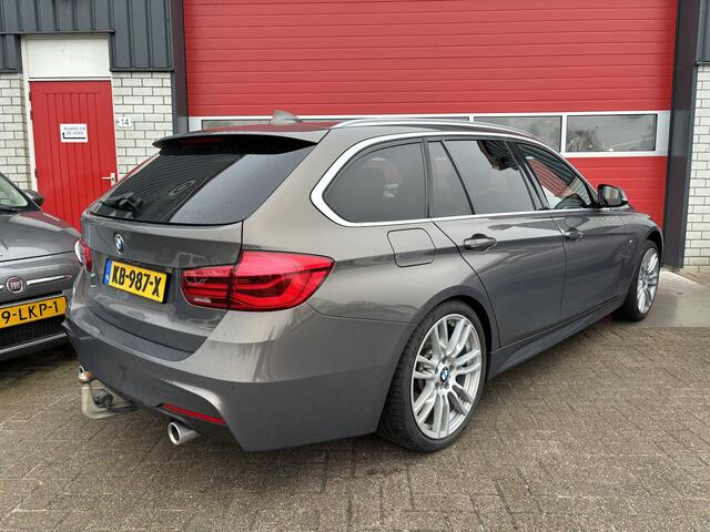 BMW 3-SERIE Touring 340i xDrive Centennial High Executive TREKHAAK / FULL LED / H&K / STOELVERW / KEYLESS / 360GR CAMERA / GR NAVI / CLIMA / NL-AUTO