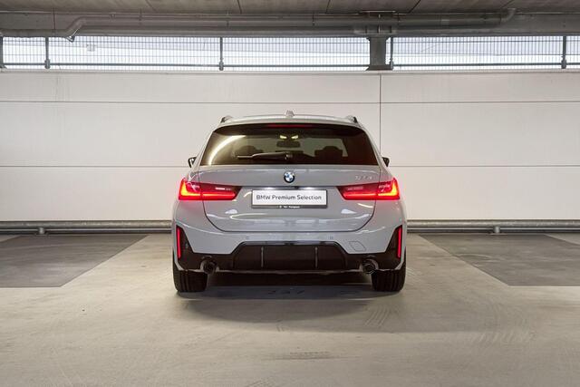 BMW 3-SERIE Touring 318i | M Sportpakket Pro | Glazen panoramadak