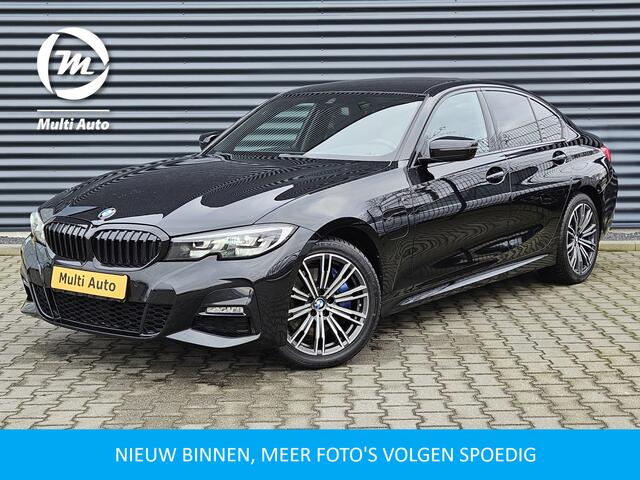 BMW 3-SERIE 330e M Sport Plug In Hybrid Dealer O.H PHEV | Lederen Sportstoelen Verwarmd | Apple Carplay | Navi Full Map | Virtual Cockpit | Sfeerverlichting | 18"L.M |
