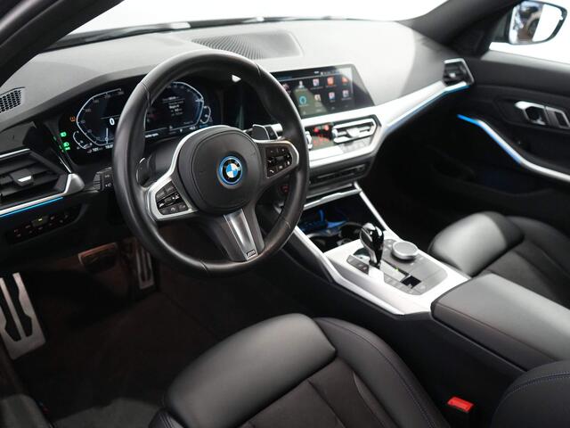 BMW 3-SERIE Touring 320e Business Edition Plus | M-Sport | Carplay | ACC |