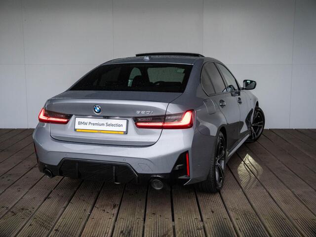 BMW 3-SERIE 320i Sedan M Sportpakket / Adaptive LED / Stoelverwarming / Glazen panoramadak