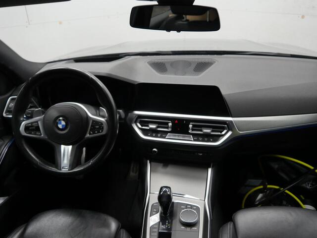 BMW 3-SERIE Touring 330e xDrive M-Sport | Leder | Laser | Head-Up | Trekhaak