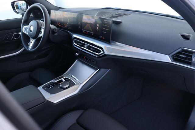 BMW 3-SERIE Sedan 320i M Sportpakket/ Entertainment Pack/ Elektrische Trekhaak/ Sportstoelen/ Active Cruise Control/ Harman Kardon
