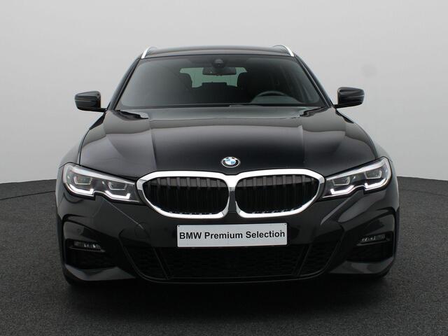 BMW 3-SERIE Touring 330i Executive | M Sportpakket | Audio Media Pack | Parking Pack | Extra Getint Glas Achter | 19''