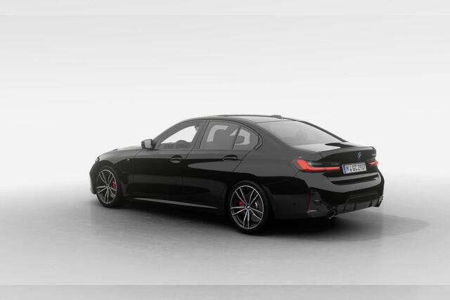 BMW 3-SERIE Sedan 320e | M Sport Pro | Travel Pack | Adaptieve LED koplampen