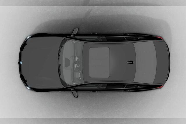 BMW 3-SERIE Sedan 320e | M Sport Pro | Travel Pack | Adaptieve LED koplampen