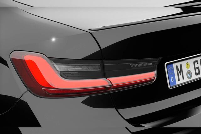BMW 3-SERIE Sedan 320e | M Sport Pro | Travel Pack | Adaptieve LED koplampen