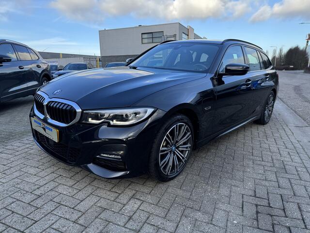 BMW 3-SERIE Touring 330e M sport