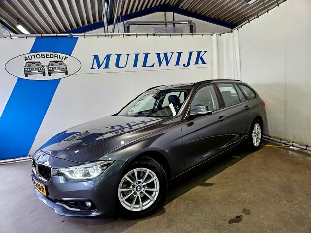 BMW 3-SERIE Touring 318i Executive / Navi / Full LED / NL Auto