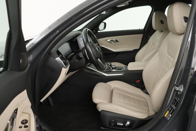 BMW 3-SERIE 320e M Sport | Laserlight | Trekhaak | Stoelverwarming | Harman/Kardon Sound | Carplay | Adaptief demping | Leder | Navigatie