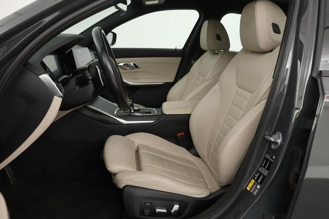 BMW 3-SERIE 320e M Sport | Laserlight | Trekhaak | Stoelverwarming | Harman/Kardon Sound | Carplay | Adaptief demping | Leder | Navigatie