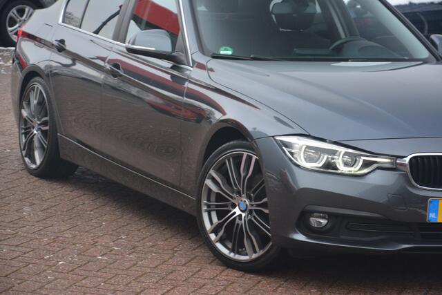 BMW 3-SERIE 320d Centennial Executive | Navigatie | Clima | Stoelverwarming | Cruise-control | NL auto!! |