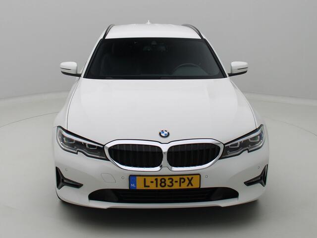 BMW 3-SERIE Touring 318i Business Edition Sport ,Digitaal Dash.